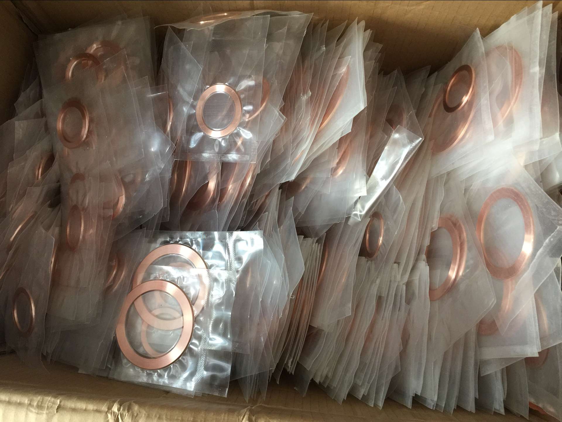 OFHC ຂາຍໃຫ້ລູກຄ້າຂອງສະຫະປະຊາ United, ລໍຖ້າ DHL ມາເອົາ